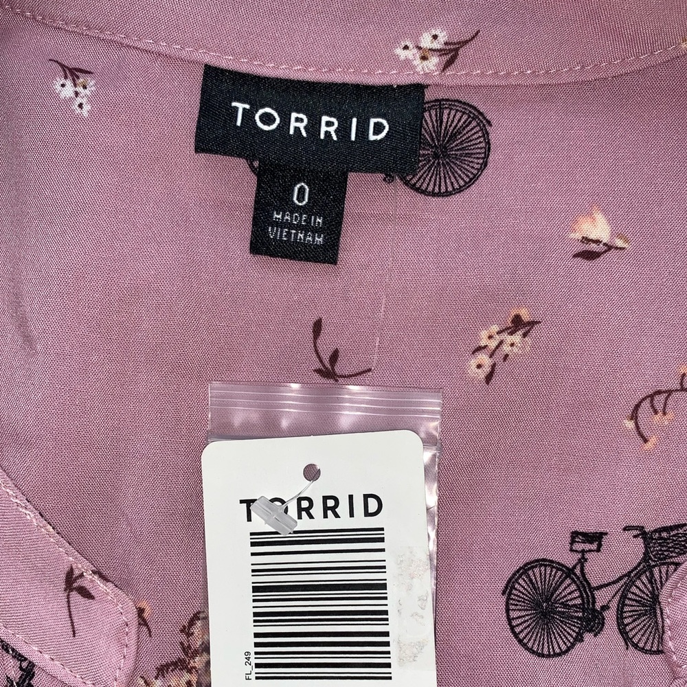 Torrid - Size 0 - Picture 11 of 14